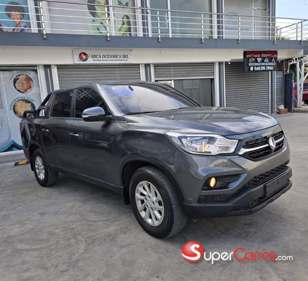 2021 KGM Rexton