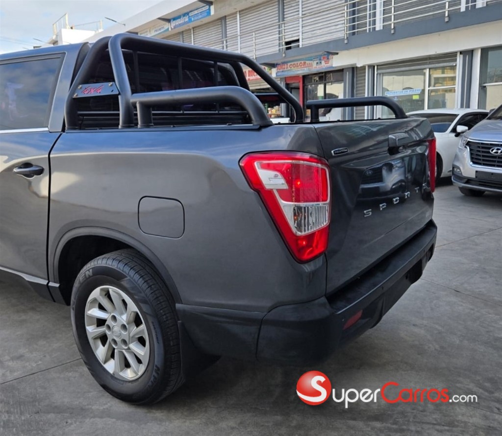 2021 KGM Rexton — foto 5 / 12