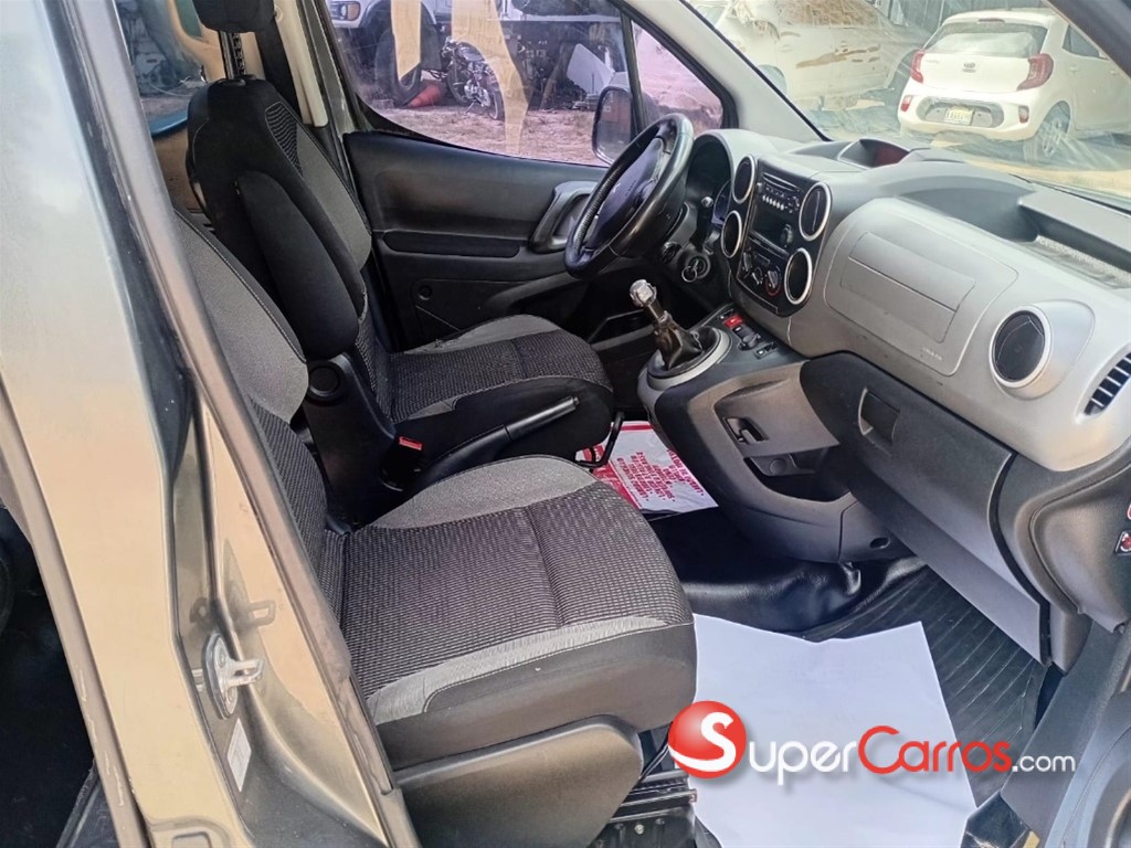 2017 Peugeot Partner — foto 4 / 5