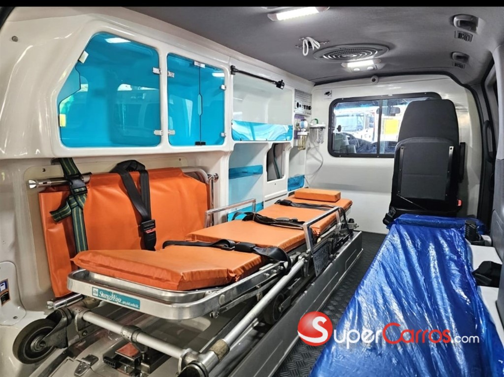 2017 Hyundai Grand Starex AMBULANCIA — foto 9 / 12