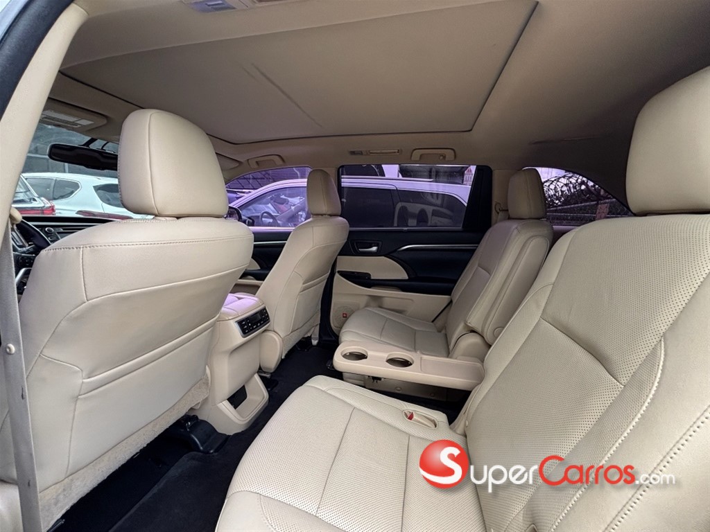 2014 Toyota Highlander Limited Platinum — foto 7 / 10