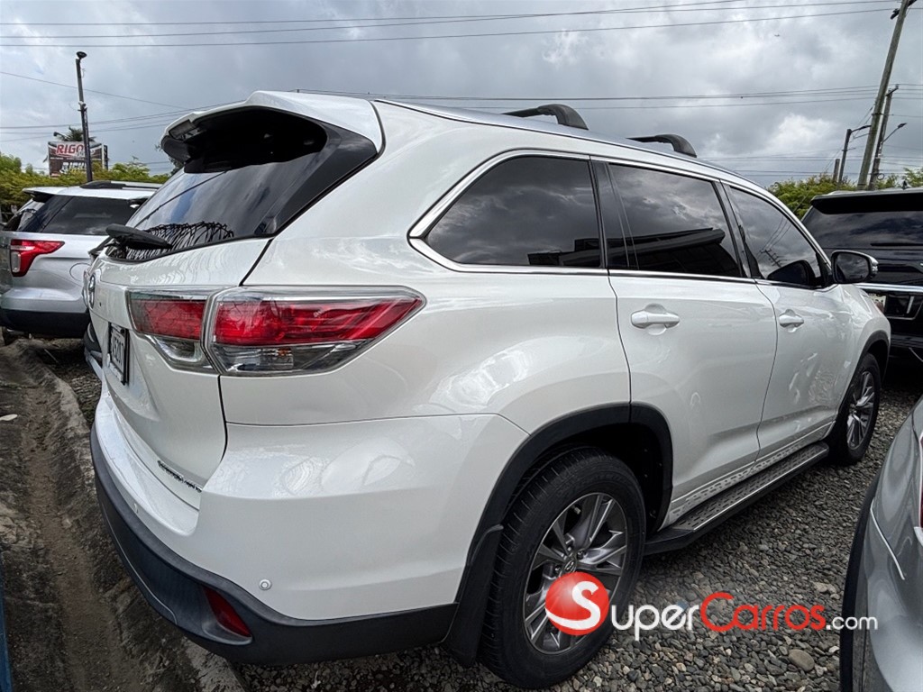 2014 Toyota Highlander Limited Platinum — foto 9 / 10