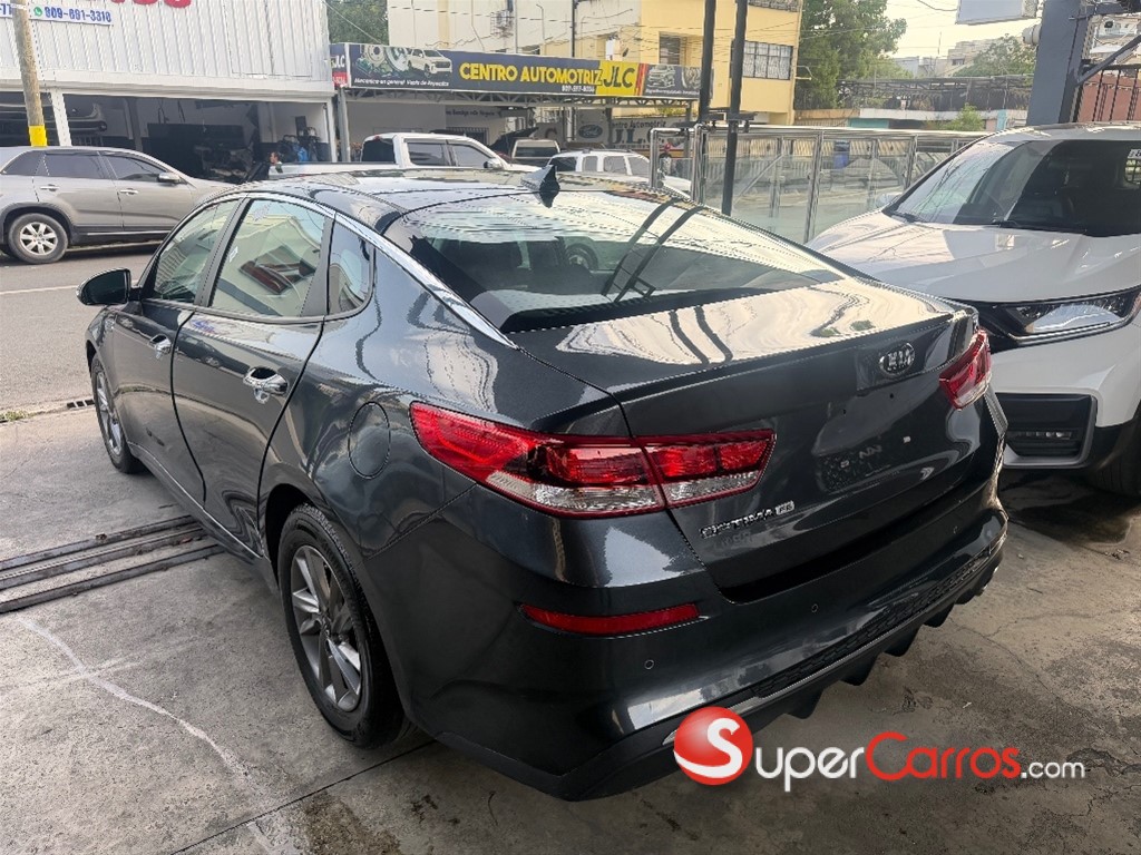 2020 Kia Optima FE — foto 4 / 12