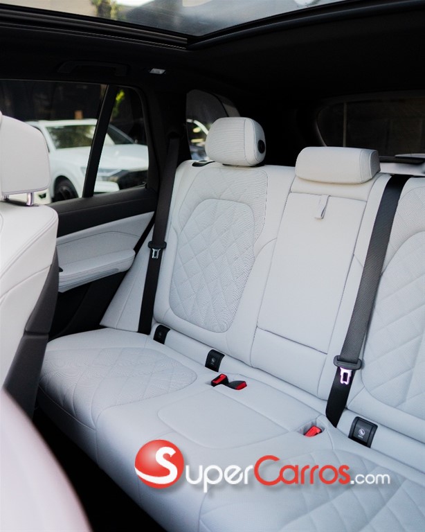2024 BMW X 5 SDRIVE 40i — foto 9 / 11