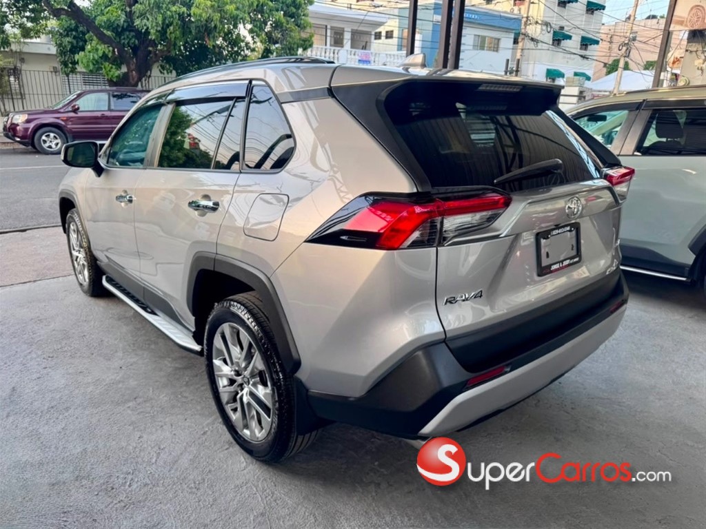 2021 Toyota RAV4 XLE Premium — foto 3 / 11