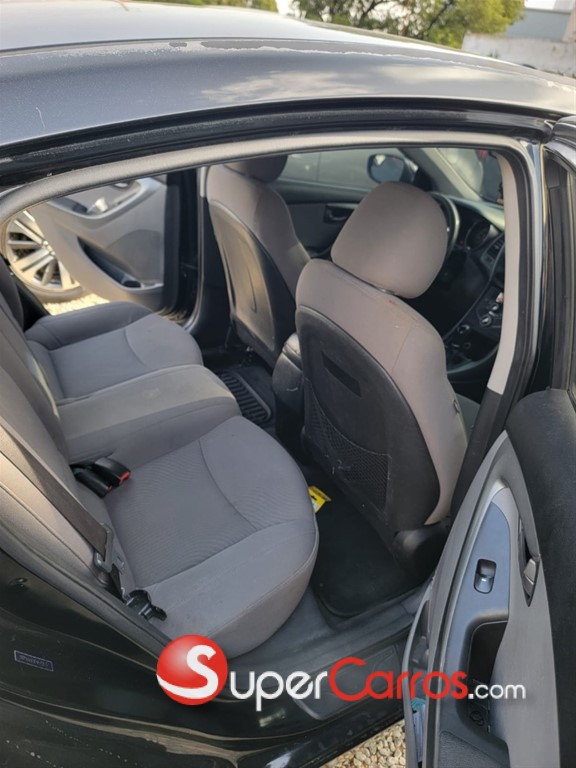 2015 Hyundai Elantra — foto 3 / 7
