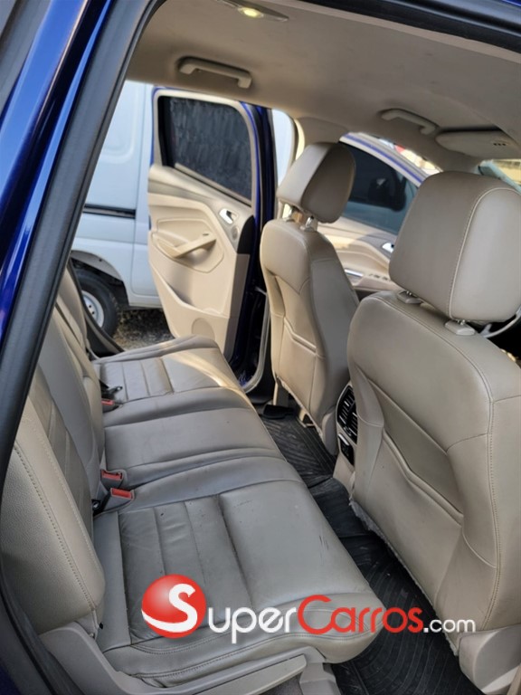 2015 Ford Escape — foto 5 / 8