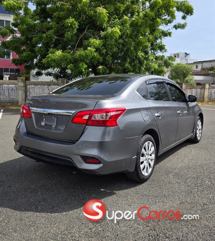 2019 Nissan Sentra SV — foto 5 / 11
