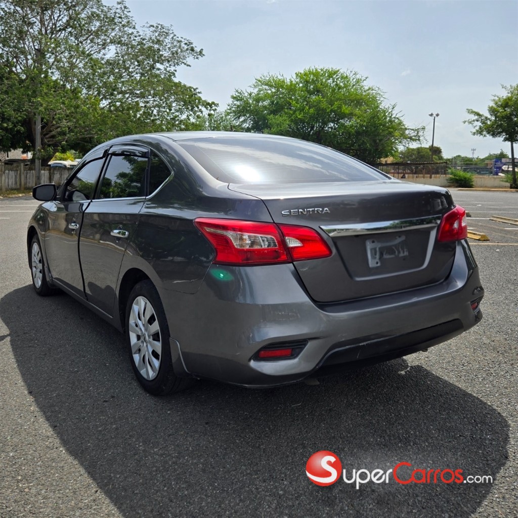 2019 Nissan Sentra SV — foto 6 / 11