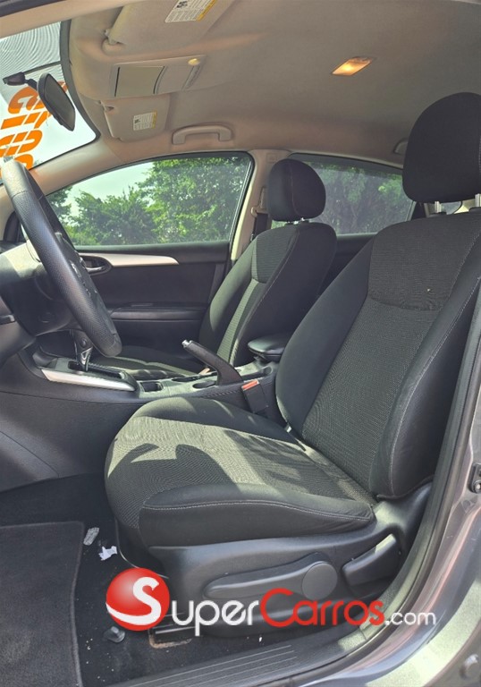 2019 Nissan Sentra SV — foto 7 / 11