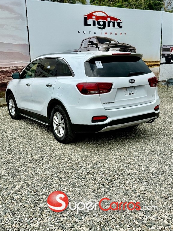 2020 Kia Sorento — foto 4 / 12