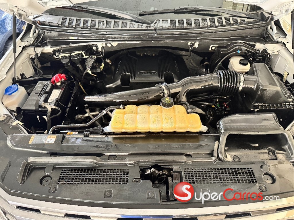 2019 Ford Expedition XLT — foto 10 / 11