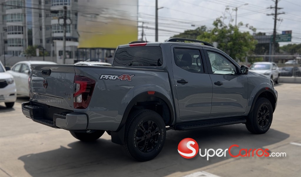 2027 Nissan Frontier Pro-4X — foto 3 / 12