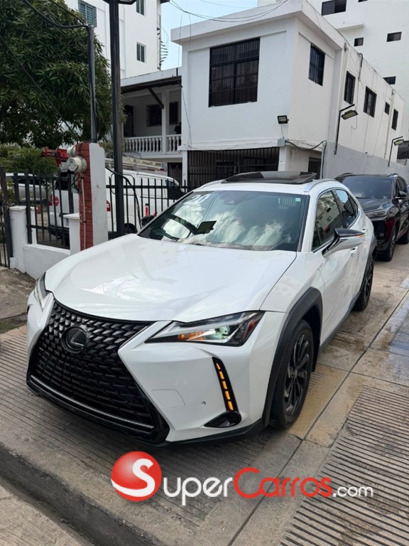 2020 Lexus UX 200 — foto 3 / 10