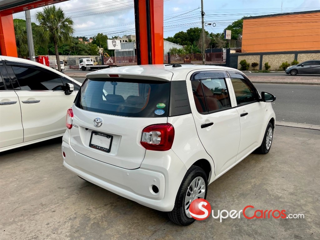 2021 Toyota Passo — foto 8 / 12