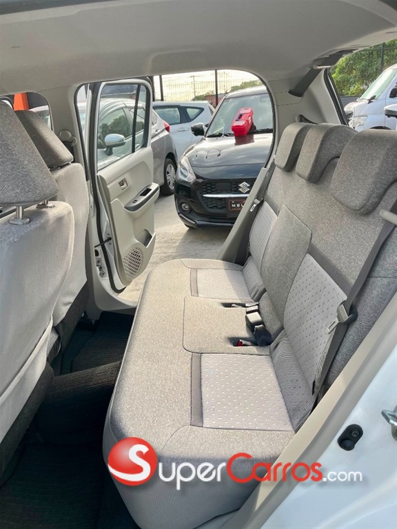 2021 Toyota Passo — foto 10 / 12