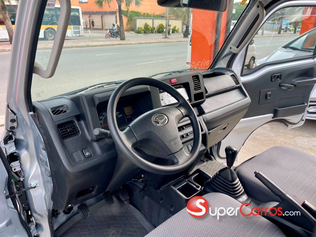 2020 Daihatsu Hijet — foto 10 / 12
