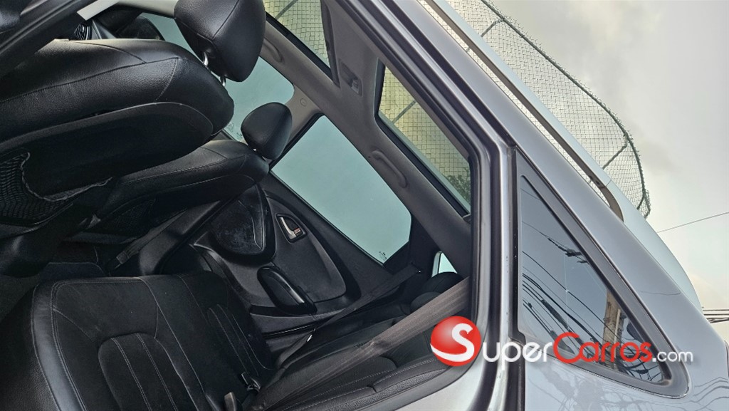 2012 Hyundai Tucson LIMITED — foto 5 / 8