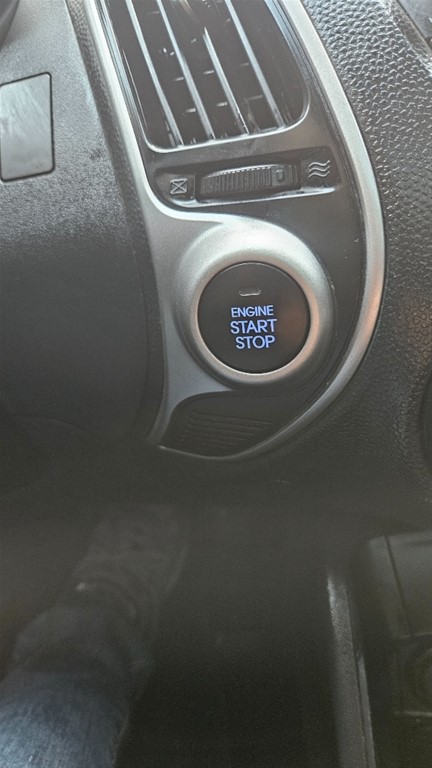 2012 Hyundai Tucson LIMITED — foto 6 / 8