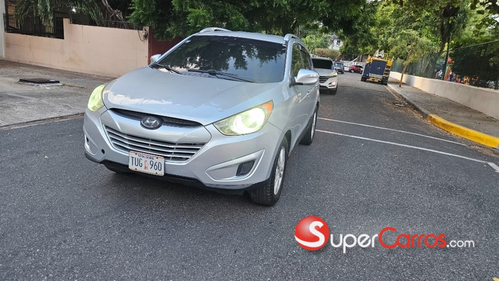 2011 Hyundai Tucson — foto 6 / 12