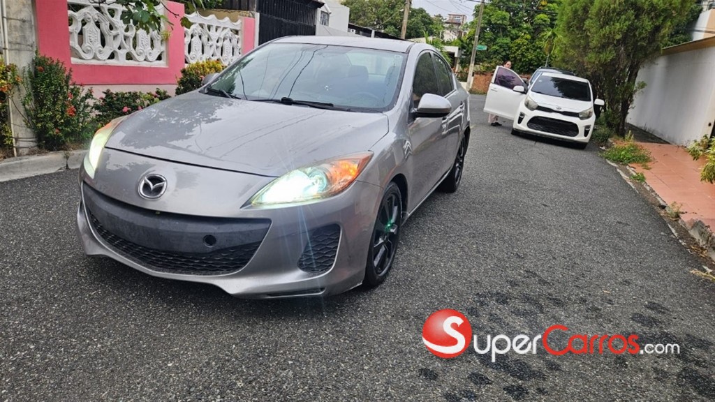 2013 Mazda 3 — foto 3 / 8