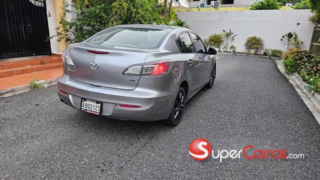 2013 Mazda 3 — foto 6 / 8