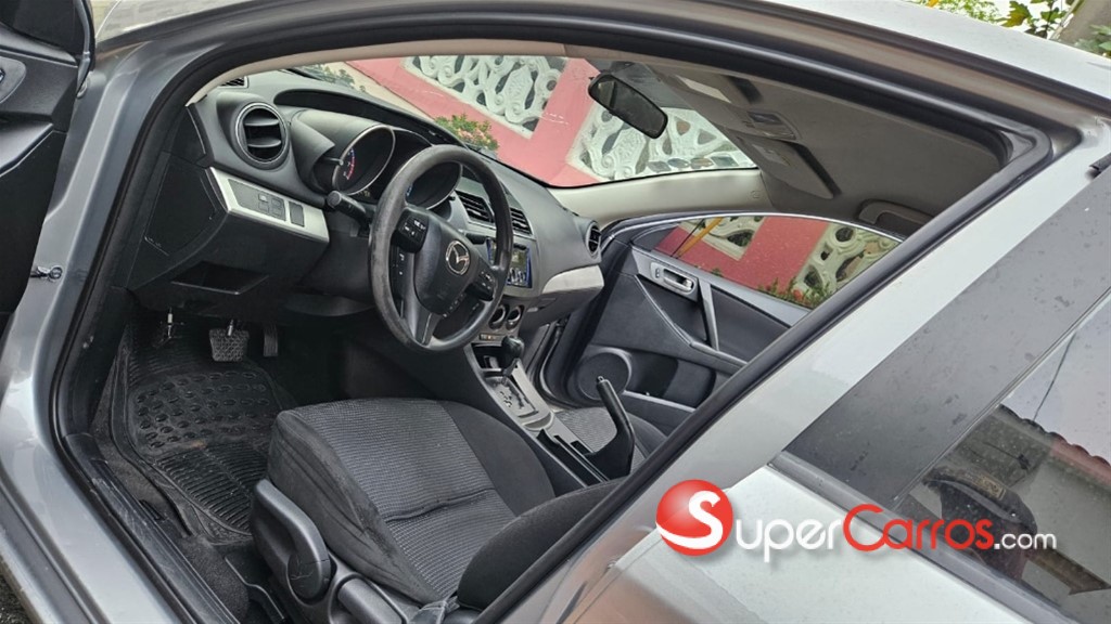 2013 Mazda 3 — foto 7 / 8