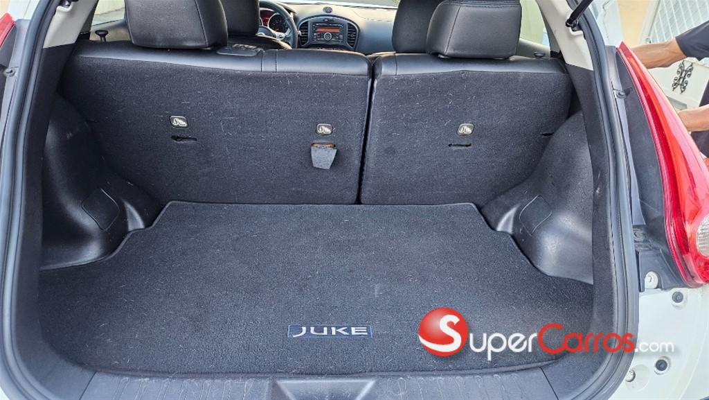 2014 Nissan Juke — foto 7 / 10