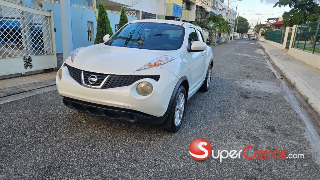 2014 Nissan Juke — foto 9 / 10