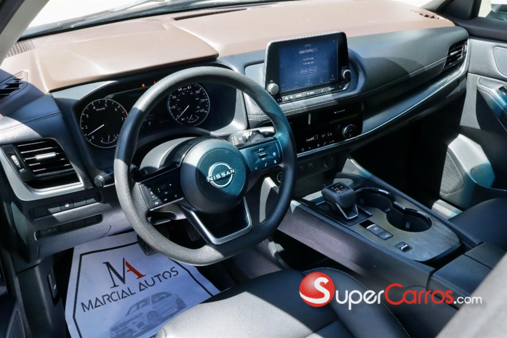 2022 Nissan Rogue SV — foto 6 / 7