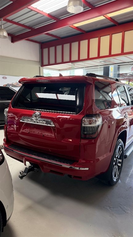 2017 Toyota 4 Runner Limited — foto 5 / 12