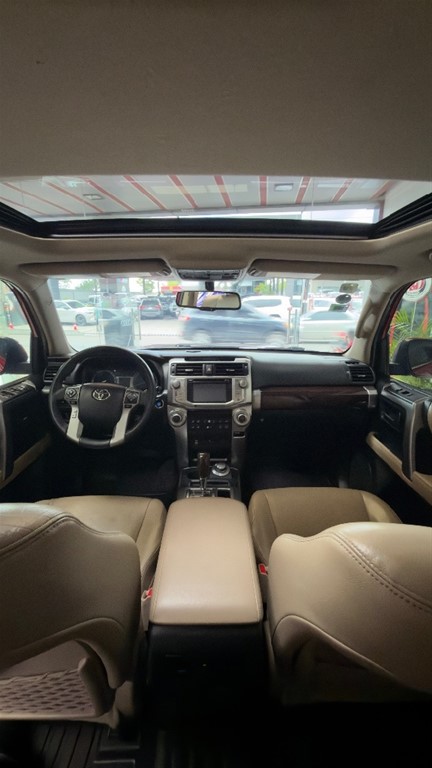 2017 Toyota 4 Runner Limited — foto 7 / 12