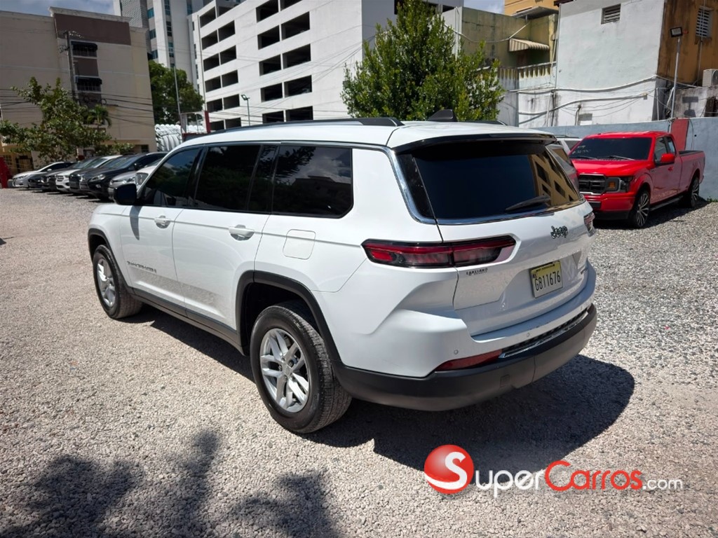 2023 Jeep Grand Cherokee L Laredo — foto 3 / 12