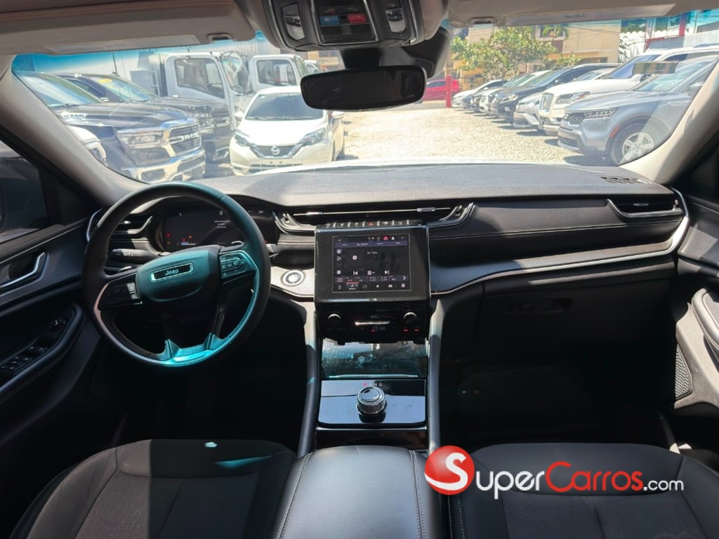 2023 Jeep Grand Cherokee L Laredo — foto 6 / 12