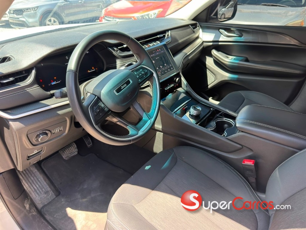 2023 Jeep Grand Cherokee L Laredo — foto 10 / 12
