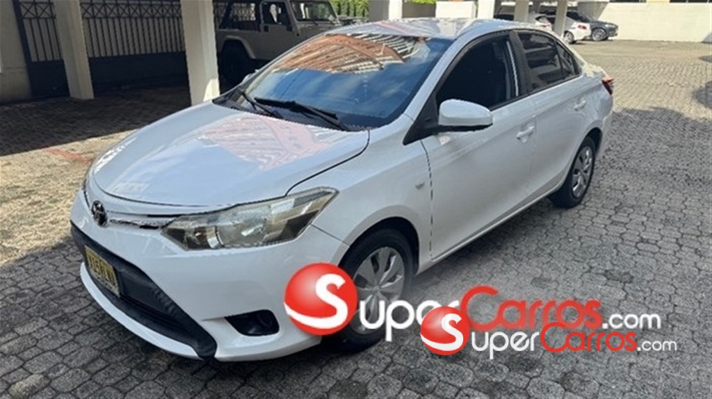 2014 Toyota Yaris — foto 6 / 9