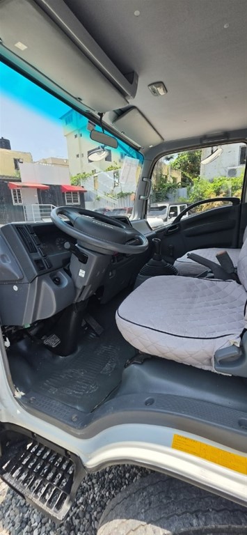 2022 Isuzu Volteo — foto 5 / 10
