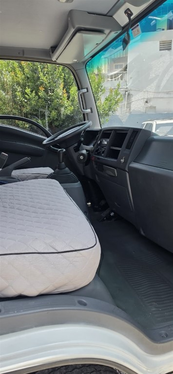 2022 Isuzu Volteo — foto 9 / 10