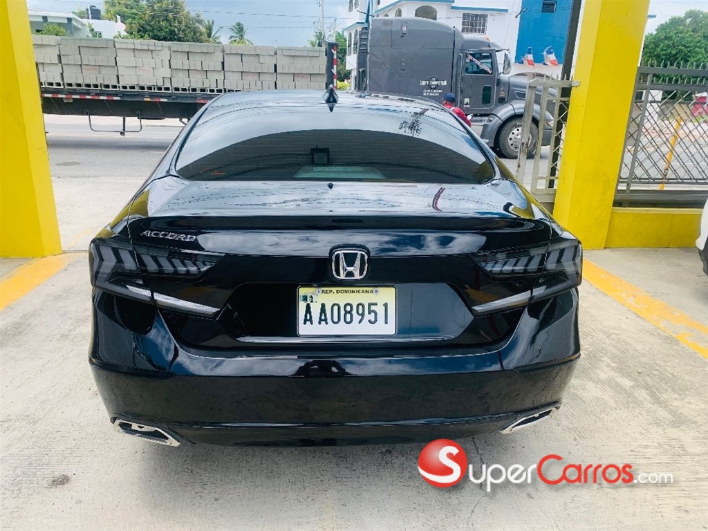 2018 Honda Accord EXL — foto 7 / 11