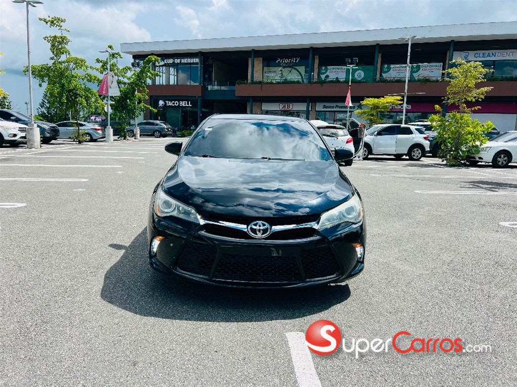 2015 Toyota Camry SE — foto 3 / 10