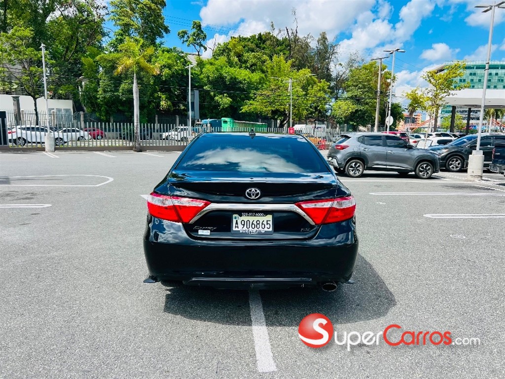 2015 Toyota Camry SE — foto 5 / 10