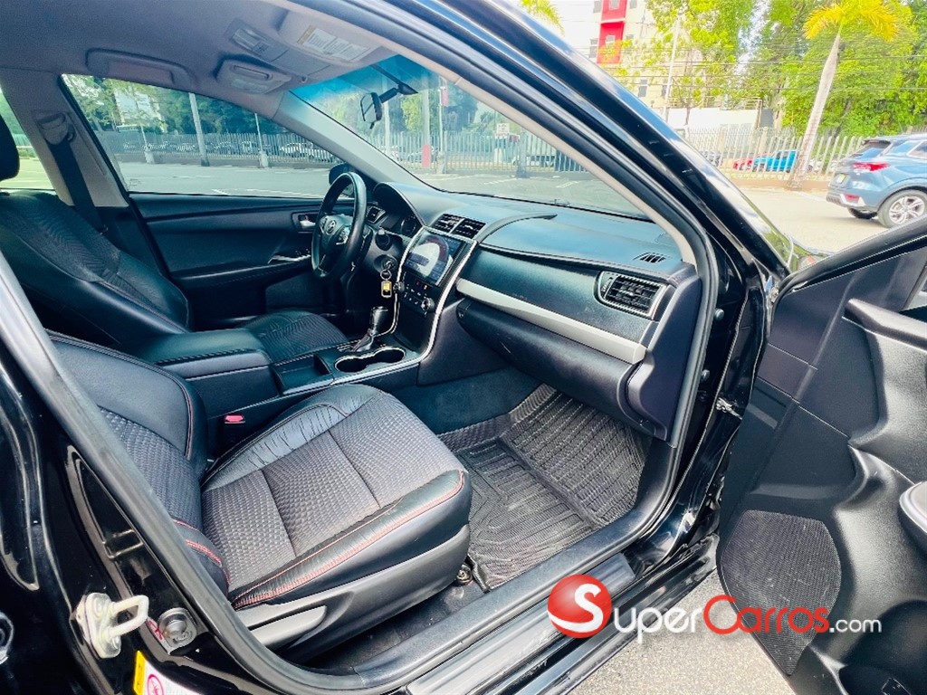 2015 Toyota Camry SE — foto 6 / 10
