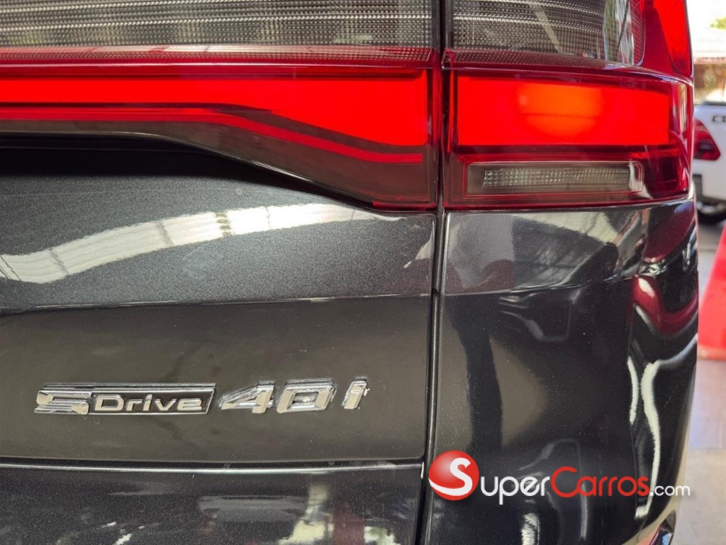 2020 BMW X 5 40i — foto 5 / 12