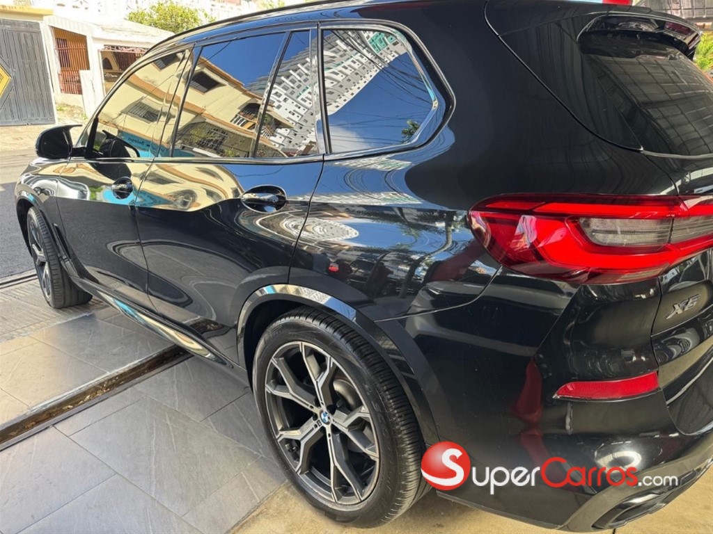 2020 BMW X 5 40i — foto 6 / 12