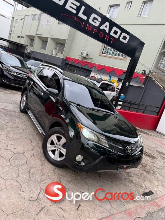 2013 Toyota RAV4 XLE — foto 2 / 8