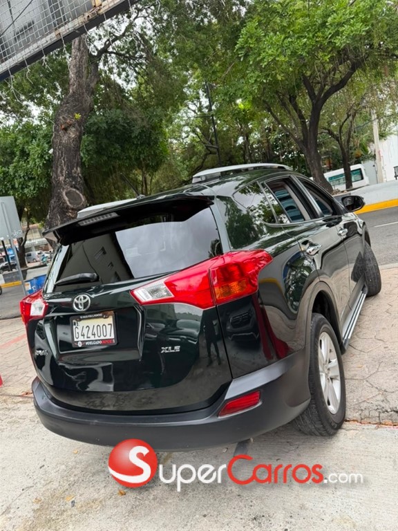 2013 Toyota RAV4 XLE — foto 8 / 8