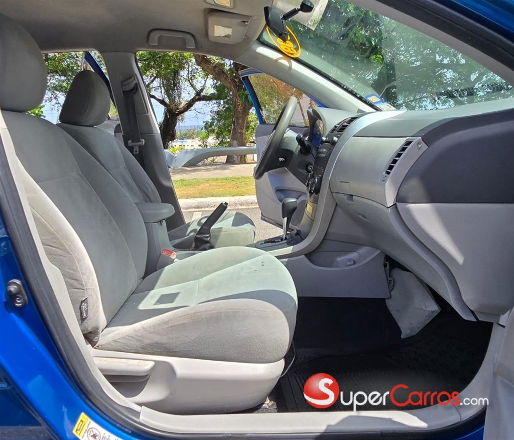 2009 Toyota Corolla LE — foto 8 / 12