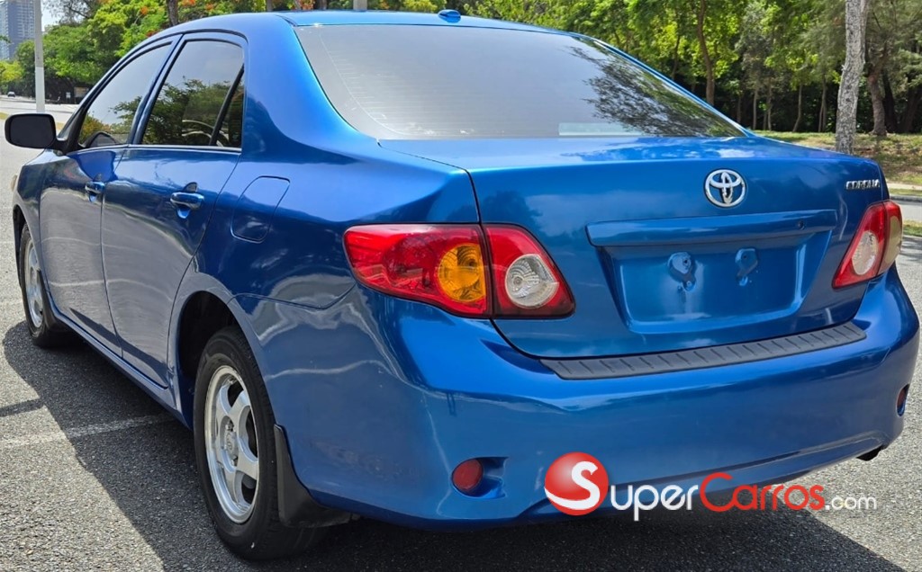 2009 Toyota Corolla LE — foto 9 / 12