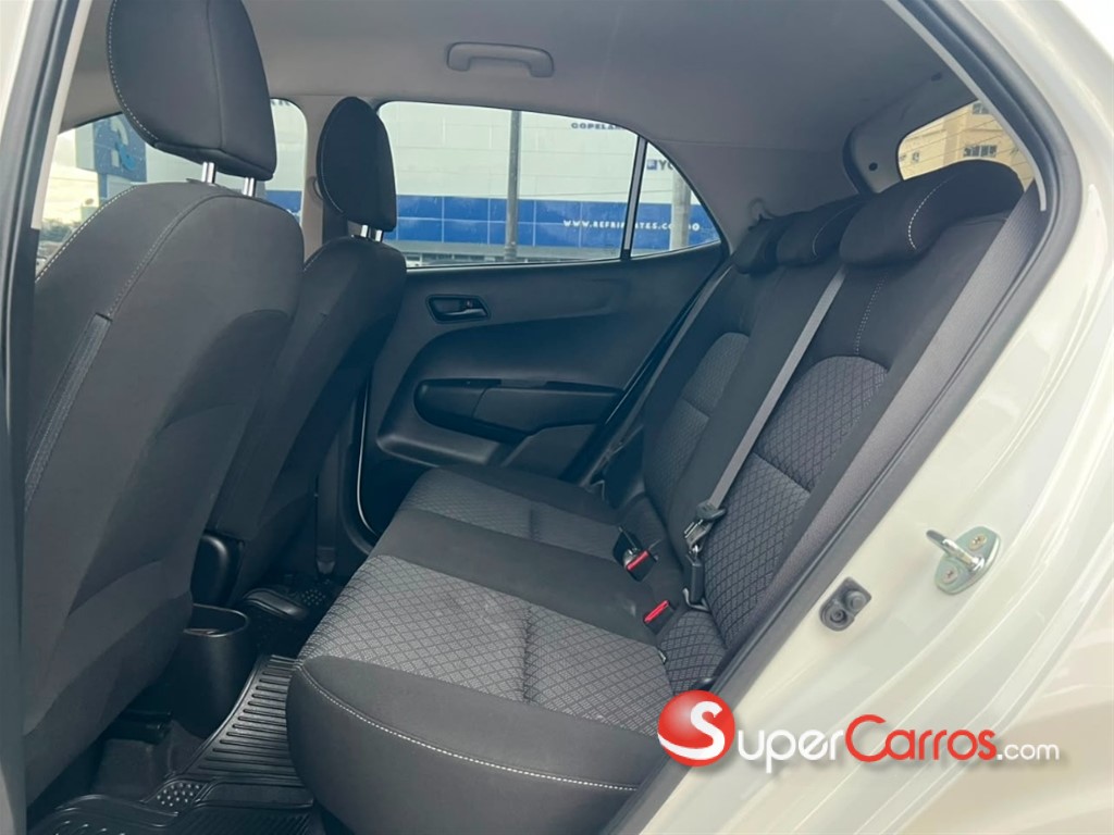 2025 Kia Picanto L X — foto 5 / 12