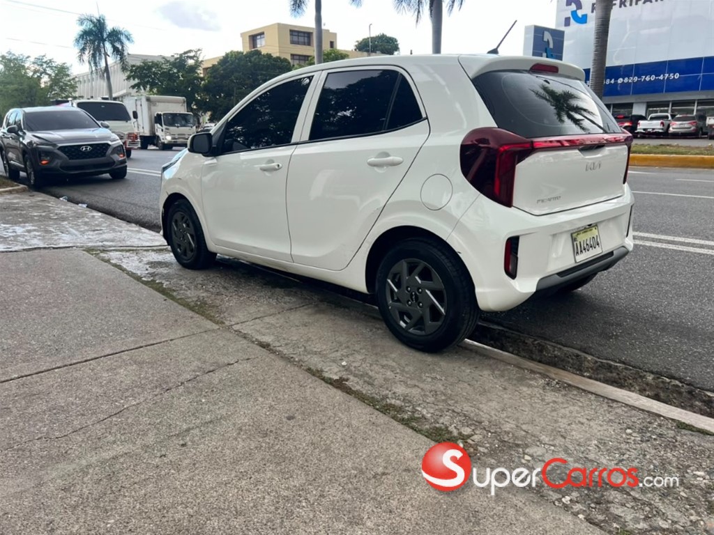 2025 Kia Picanto L X — foto 9 / 12